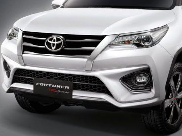 2018-Toyota Fortuner TRD